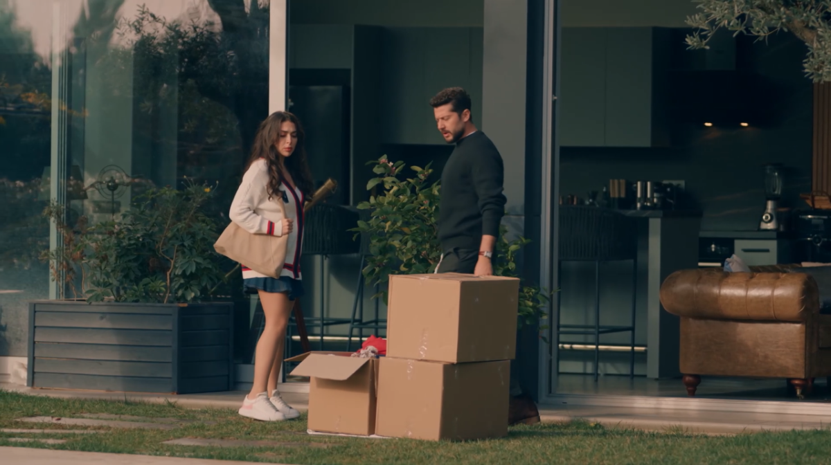 مسلسل حب على ورق الحلقة 22