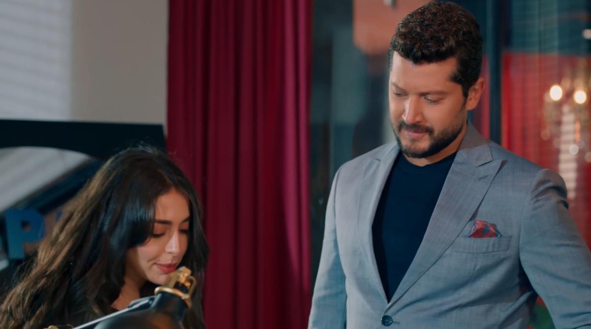 مسلسل حب على ورق الحلقة 23