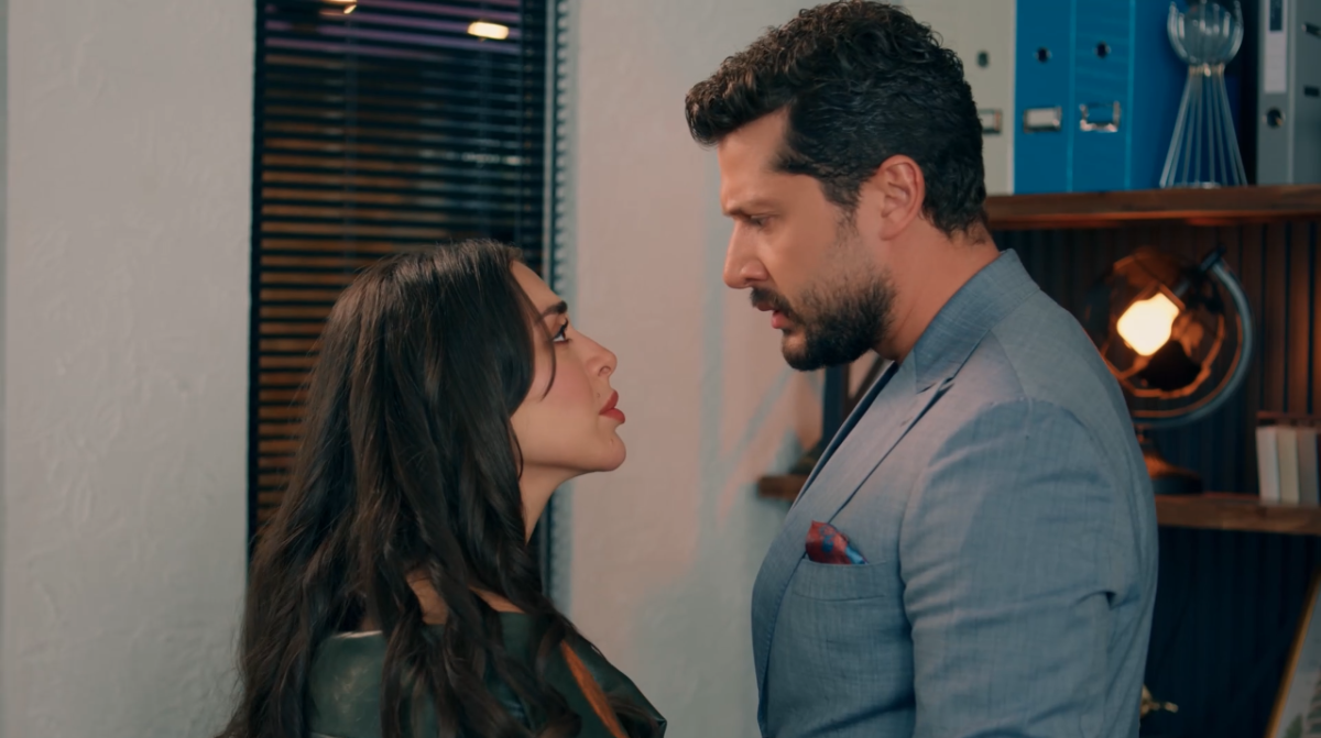 مسلسل حب على ورق الحلقة 23