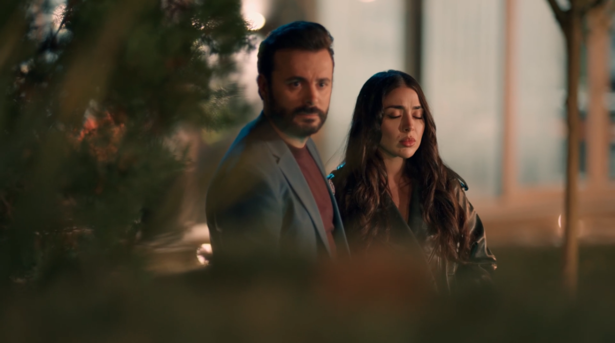 مسلسل حب على ورق الحلقة 24