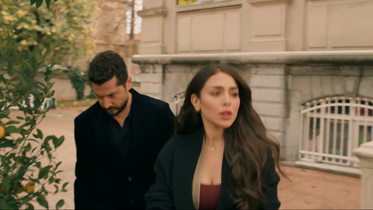 مسلسل حب على ورق الحلقة 25