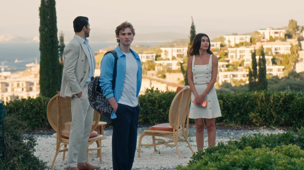 مسلسل مازلت في السابعة عشر الحلقة 8