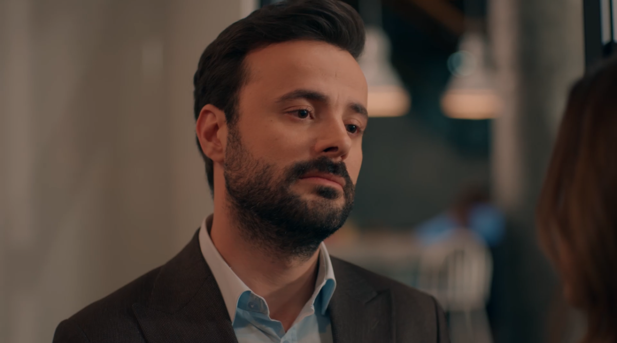 مسلسل حب على ورق الحلقة 37