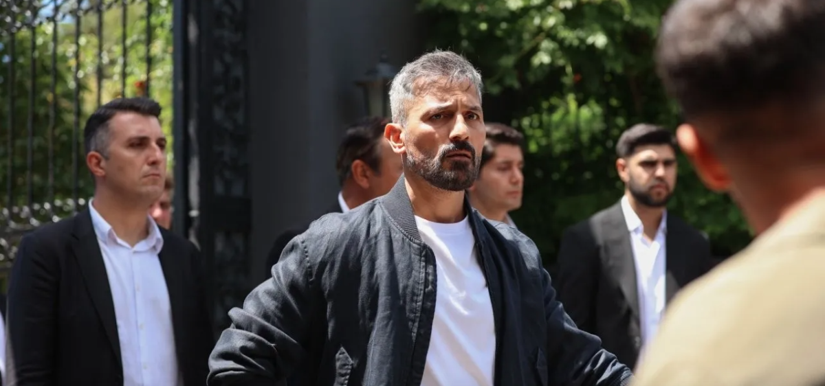 مسلسل إسطنبول رأسا على عقب الحلقة 9