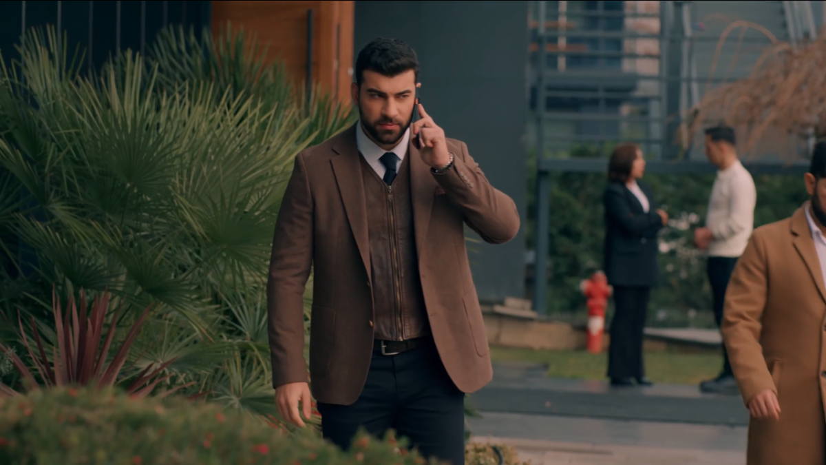 مسلسل حب على ورق الحلقة 44
