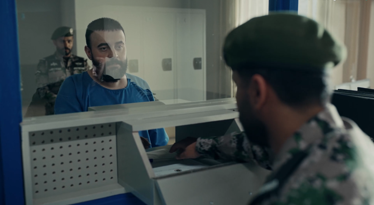 مسلسل أحمر ولا أبيض الحلقة 1