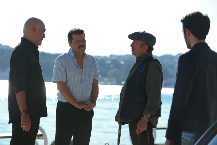 مسلسل إسطنبول رأسا على عقب الحلقة 15