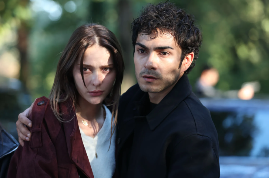 مسلسل إسطنبول رأسا على عقب الحلقة 17
