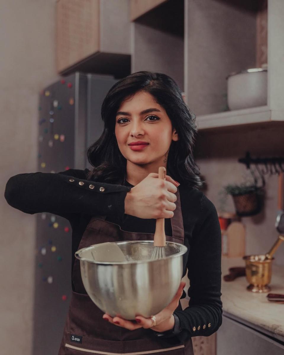 جود السفياني - Joud Al Sufyani - أخبار جود السفياني - لقاء جود السفياني مع ET بالعربي - جود السفياني رمضان - برنامج بنت السنعة - بنت السنعة الموسم الثاني - مسلسلات رمضان 2026 - جود السفياني دراما - جود السفياني سينما - أول بطولة سينمائية لجود السفياني - أفلام مصرية جديدة - السينما المصرية - نور النبوي Nour El Nabawy - ياسمين العبد Yasmine El Abd - مروان مسلماني Marwan Mousallamany - جود السفياني كوميديا - أعمال جود السفياني الجديدة