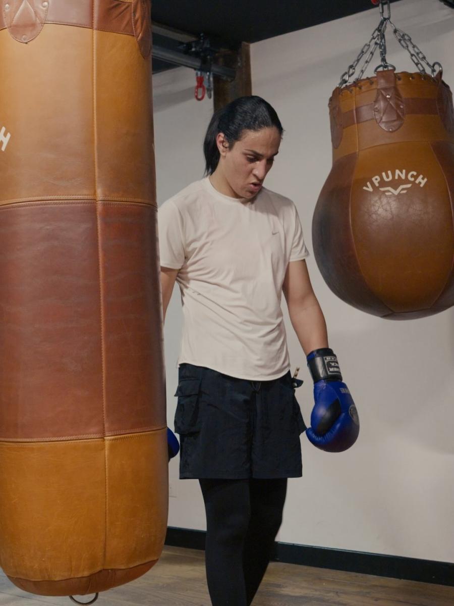 إيمان خليف Imane Khelif - ملاكمة جزائرية Algerian boxer - الجدل حول الجنس في الرياضة - أولمبياد باريس 2024 Paris 2024 Olympics - أولمبياد لوس أنجلوس 2028 Los Angeles 2028 Olympics - اللجنة الأولمبية الدولية International Olympic Committee IOC - World Boxing Organization - هرمون التستوستيرون testosterone levels - الجدل حول الرياضيين المتحولين transgender athletes debate