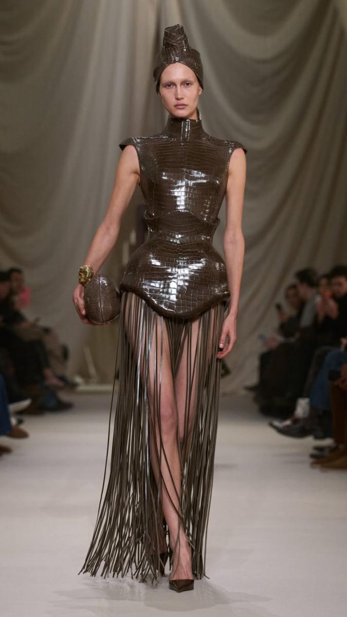 مجموعة محمد آشي ربيع 2026 في باريس