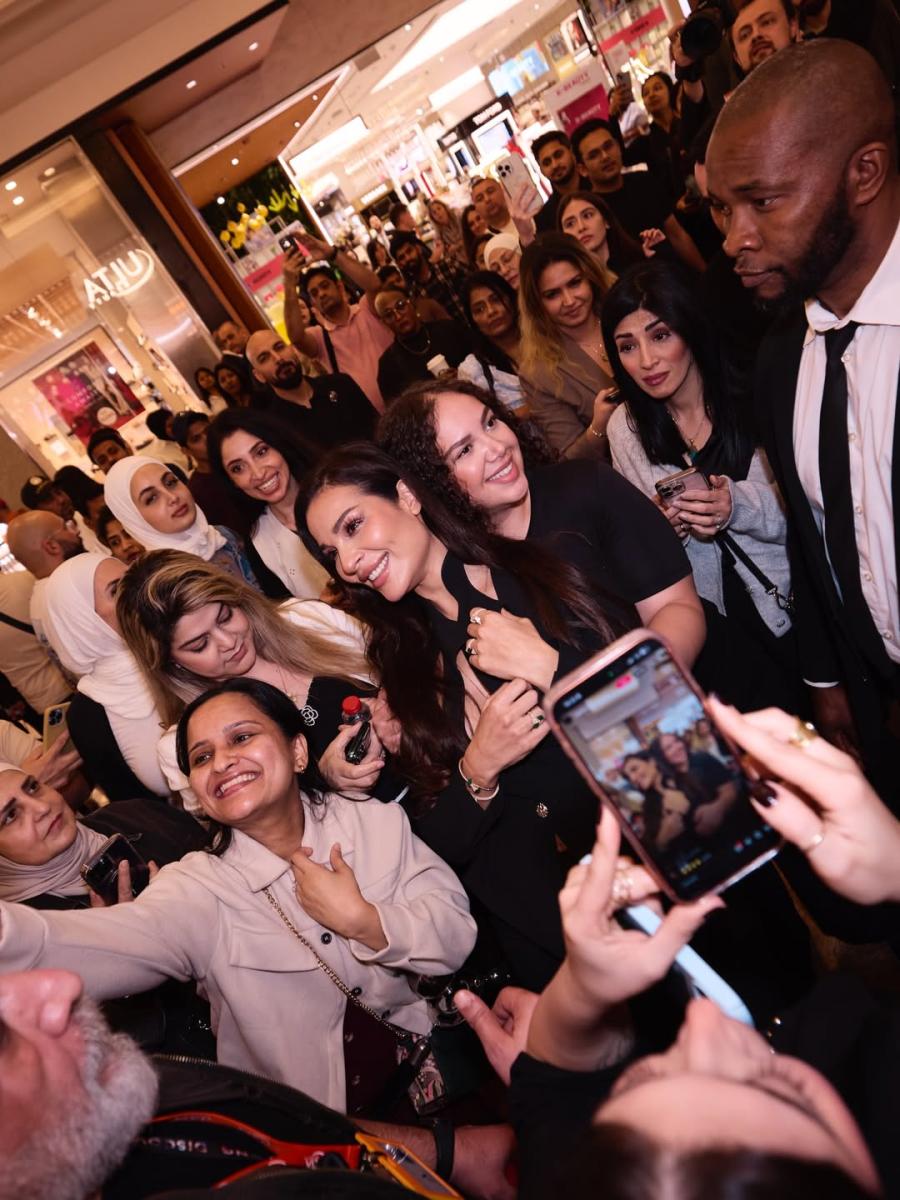 نادين نجيم - Nadine Njeim - مسلسل ممكن - تأجيل مسلسل ممكن - Najem Beauty - نادين نجيم بيوتي - Ulta Beauty - Mall of the Emirates - مقابلة ET بالعربي - نادين نجيم دبي