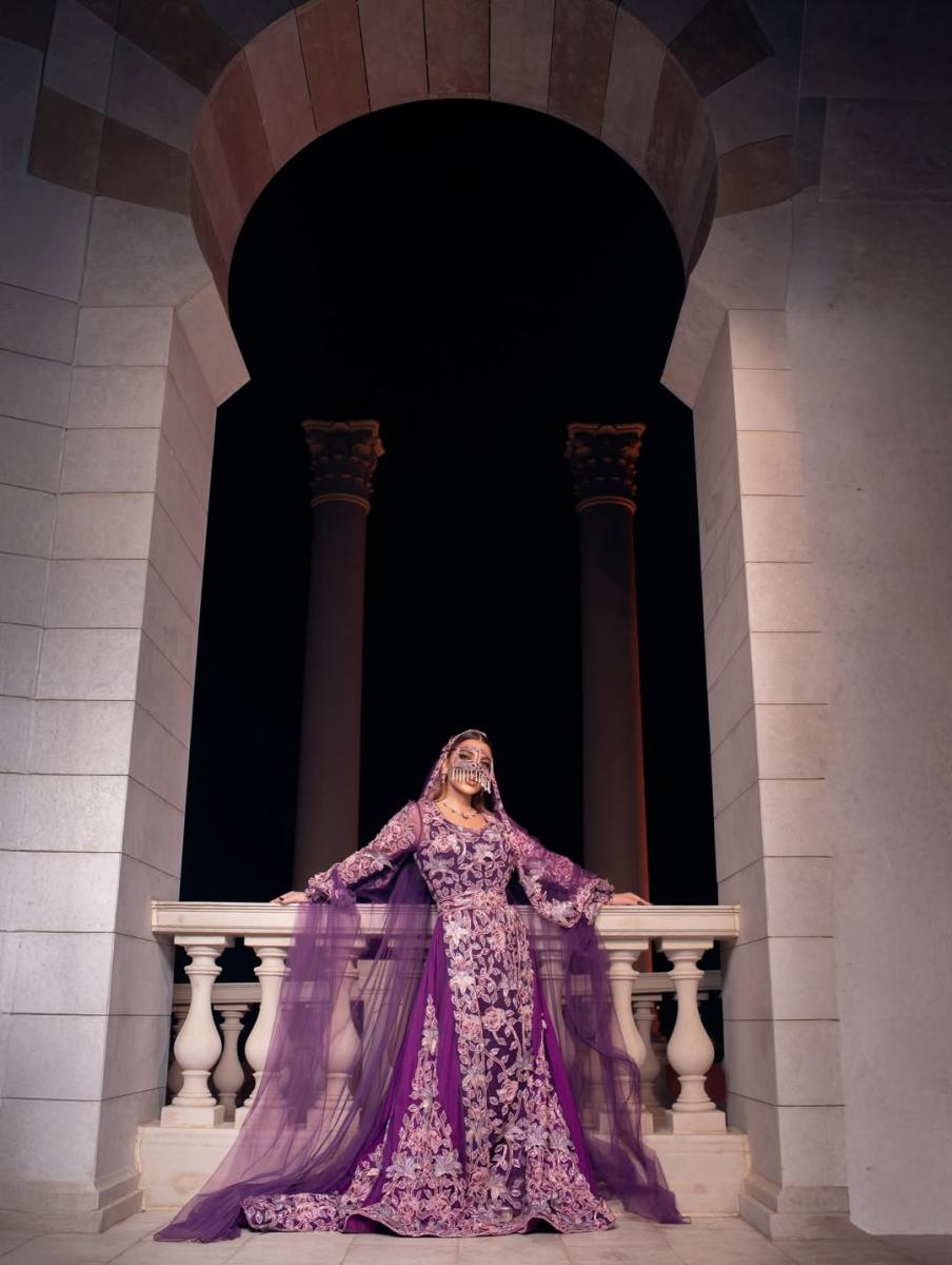 أصالة باطلالة تراثية مع البرقع بتوقيع اماراتي