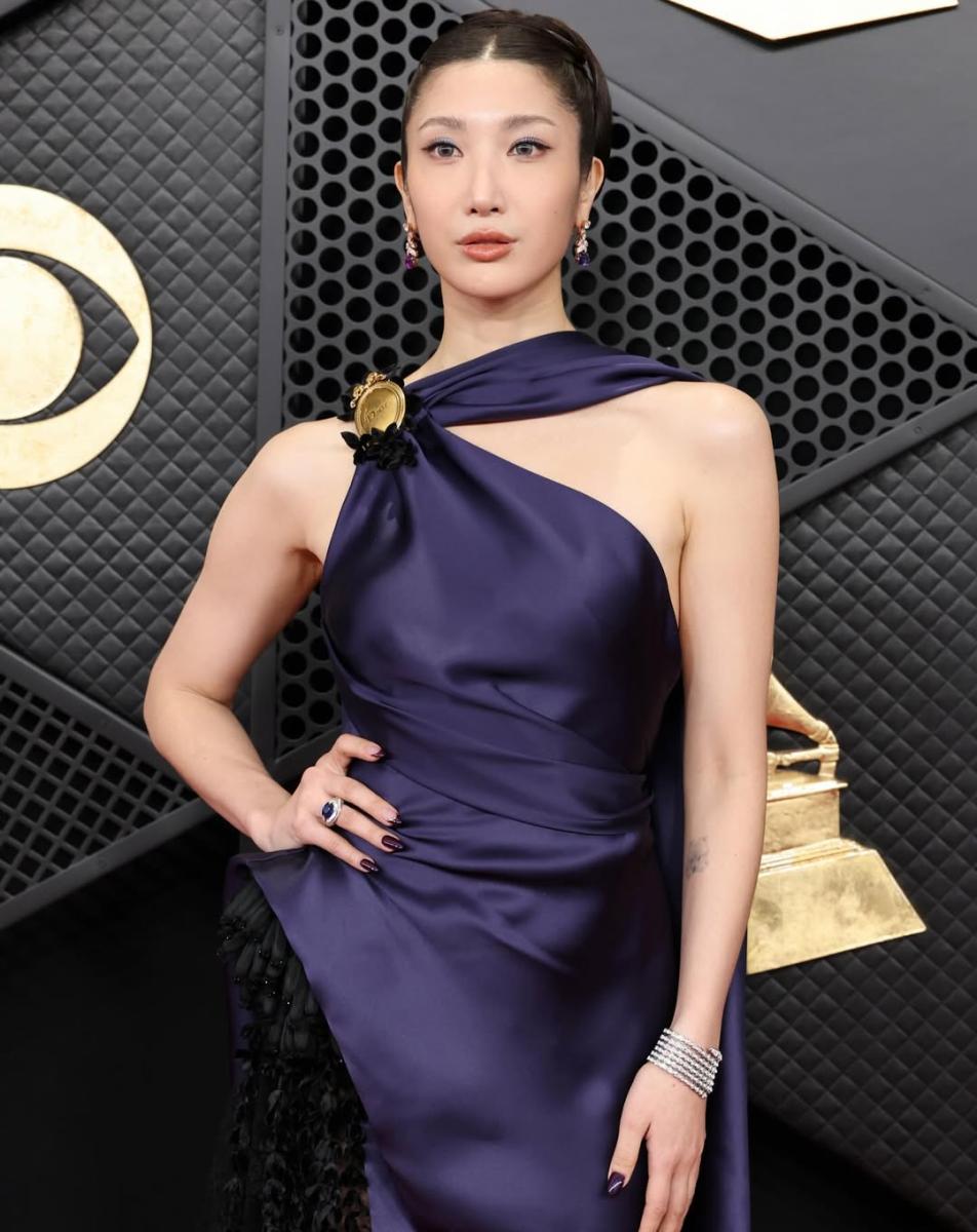 غرامي 2026 - جوائز غرامي - الكيبوب K-pop - تاريخ الكيبوب في الغرامي - نتفليكس Netflix - فيلم أنيميشن نتفليكس - KPop Demon Hunters - أغنية غولدن Golden - سوني أنيميشن Sony Animation - موسيقى الكيبوب - أغاني الكيبوب العالمية - Billboard Hot 100 - Billboard 200 - نجاح الكيبوب عالميًا - أفلام أنيميشن 2025 - الموسيقى الكورية في هوليوود