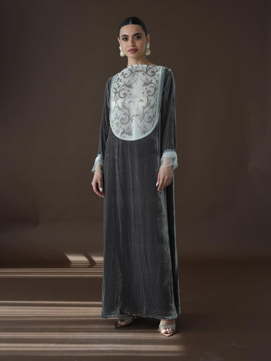 نور الظاهري رمضان 2026: قصّات خالدة وألوان راقية