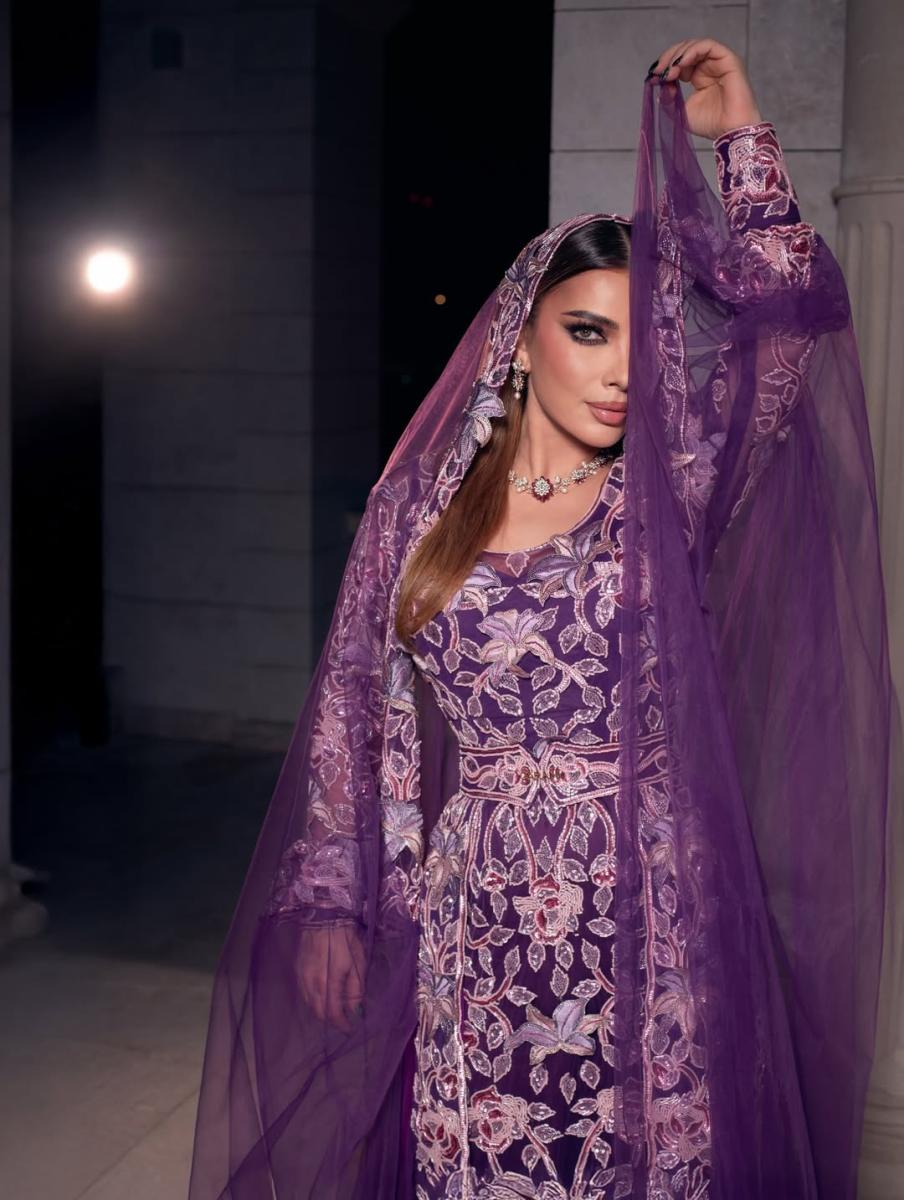 أصالة باطلالة تراثية مع البرقع بتوقيع اماراتي