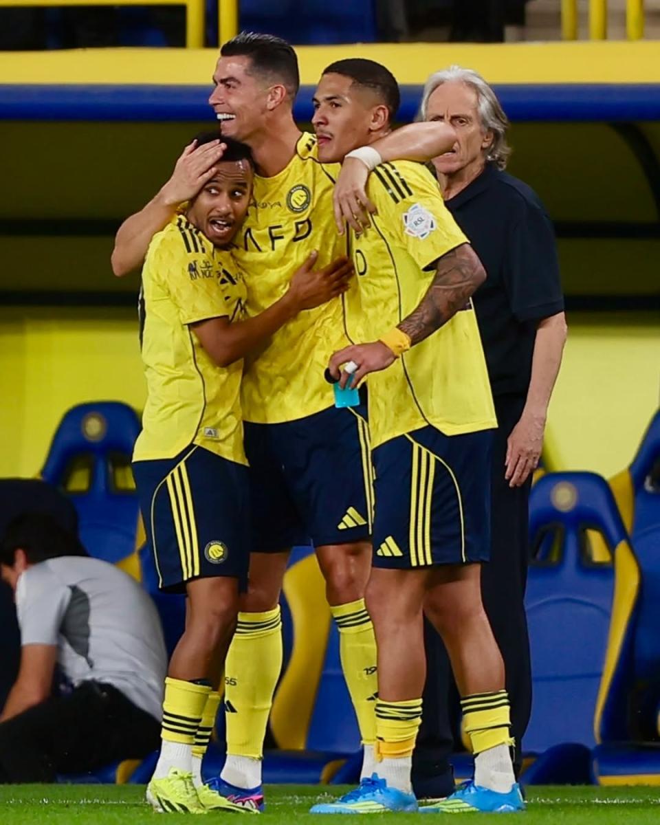 كريستيانو رونالدو بسم الله - Cristiano Ronaldo Bismillah penalty - النصر ضد النجمة - أهداف رونالدو 967 - الدوري السعودي للمحترفين - Al Nassr vs Al Najma result - عدد أهداف رونالدو في مسيرته - Ronaldo 100 matches Saudi Pro League - رونالدو يقترب من 1000 هدف - Ronaldo penalty controversy Bismillah - ترتيب الدوري السعودي النصر الهلال