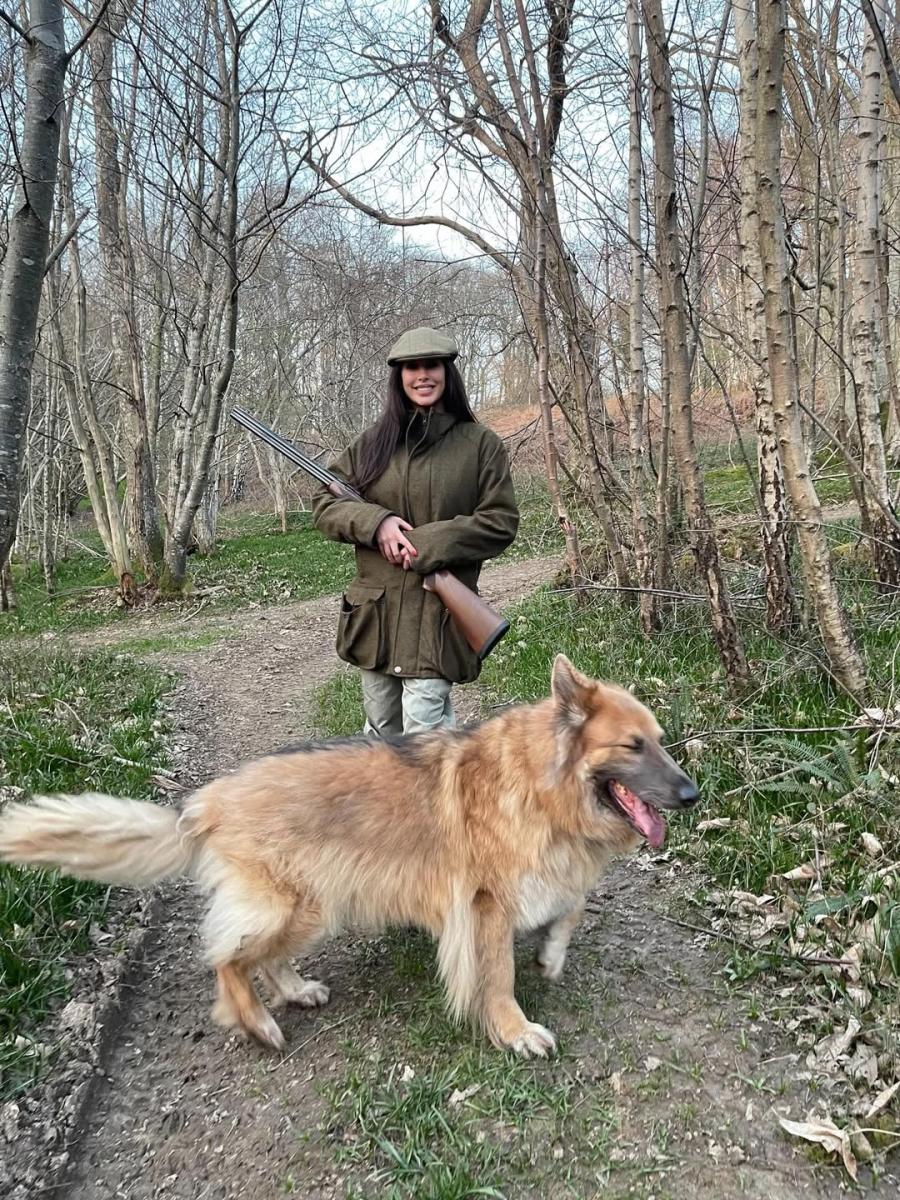 ياسمين صبري بإطلالة قروية أنيقة بلمسة عصرية