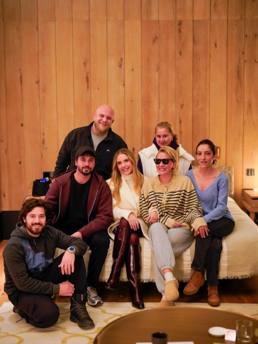 سونوندا سن - Sonunda Sen - أخيرًا أنت - إيدا إيجي Eda Ece - كان يلدرم Kaan Yıldırım - نتفليكس Netflix تركيا - فيلم تركي جديد 2026 - Love at Last Netflix - أفلام رومانسية تركية - مسلسل وأفلام تركية نتفليكس - أورلا Urla تركيا - قصة فيلم Sonunda Sen - بينار دينيز Pınar Deniz - أخبار نتفليكس 2026 - أفلام تركية جديدة - romantic Turkish movies Netflix