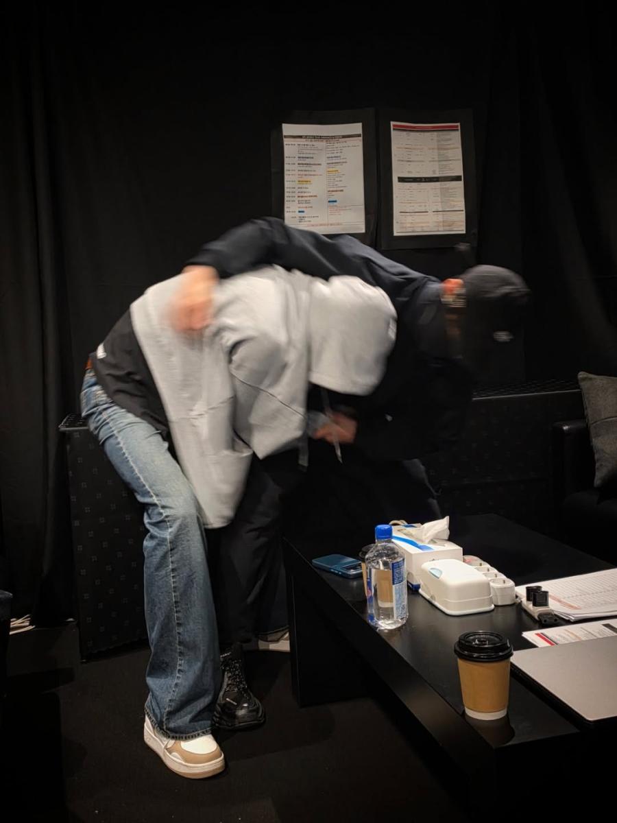 جيهوب BTS - J-Hope BTS - BTS WORLD TOUR ARIRANG - وفاة جدة جيهوب - BTS Tokyo Dome - BTS Japan concert - BTS tour 2026 - جيهوب يبكي - BTS ARMY - BTS Tampa Florida Raymond James Stadium - كيبوب BTS أخبار - J-Hope grandmother death - BTS world tour dates - BTS live Tokyo - BTS members news