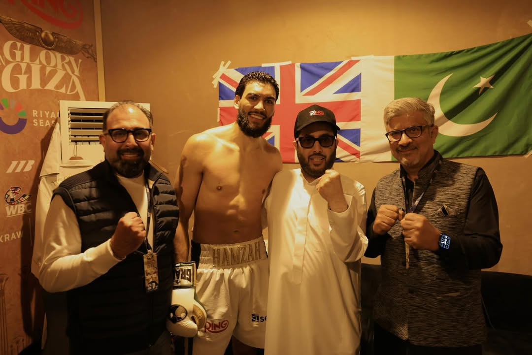 أوسيك - ريكو فيرهوفن - تركي آل الشيخ - Glory in Giza - موسم الرياض - نزال أوسيك وفيرهوفن - أوسيك اليوم - أهرامات الجيزة - ملاكمة الوزن الثقيل - نتائج Glory in Giza - أوسيك يحافظ على ألقابه - نزال الجيزة - الهيئة العامة للترفيه - The Ring - Matchroom - حمزة شيراز - جاك كاترال - الملاكمة في مصر - موسم الرياض 2026 - Oleksandr Usyk - Rico Verhoeven
