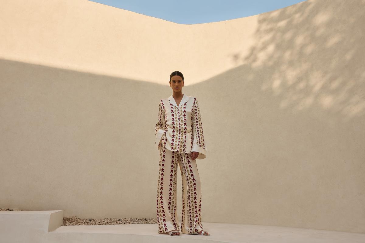 تشكيلة رمضانية حصرية من توري بورش بإلهام عربي أنيق