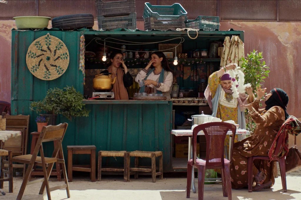 فيلم المحطة - The Station film - سارة إسحاق Sara Ishaq - ناديا عليوات Nadia Eliewat - مهرجان كان السينمائي Cannes Film Festival - أسبوع النقاد Cannes Critics Week - السينما اليمنية - السينما الأردنية - أفلام عربية في كان