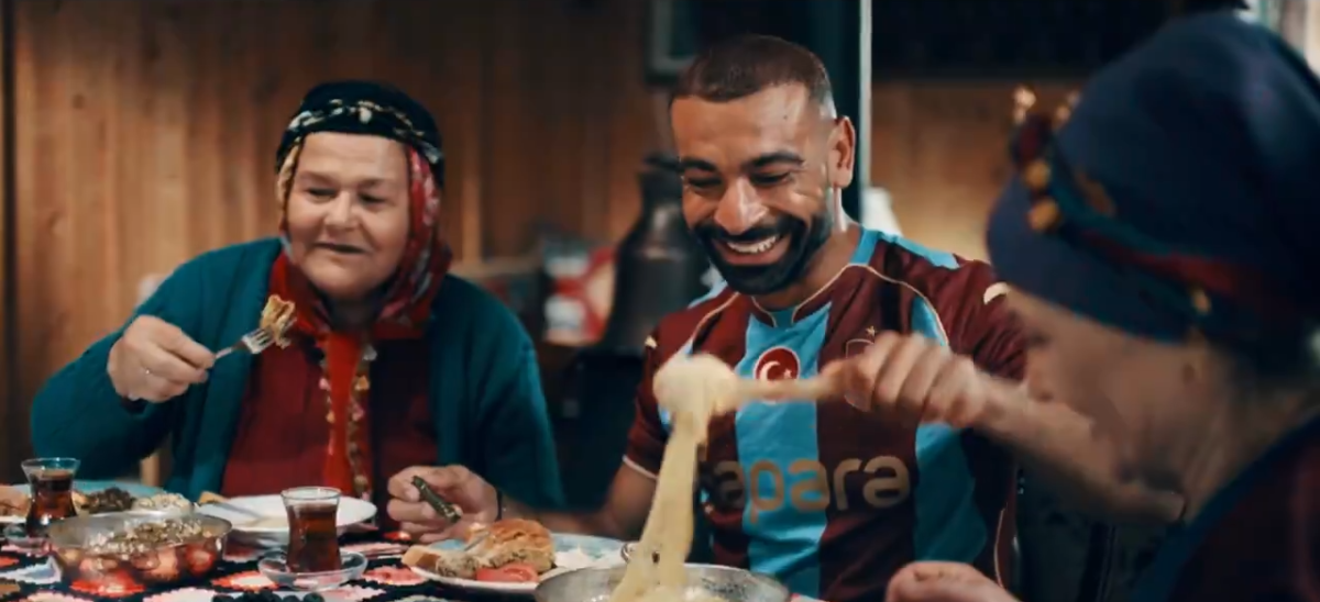 أول إعلان لمحمد صلاح مع طرابزون سبور