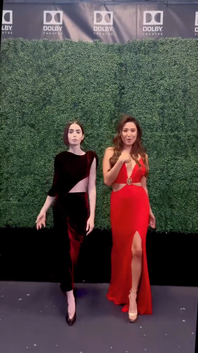 Emily in Paris إميلي في باريس