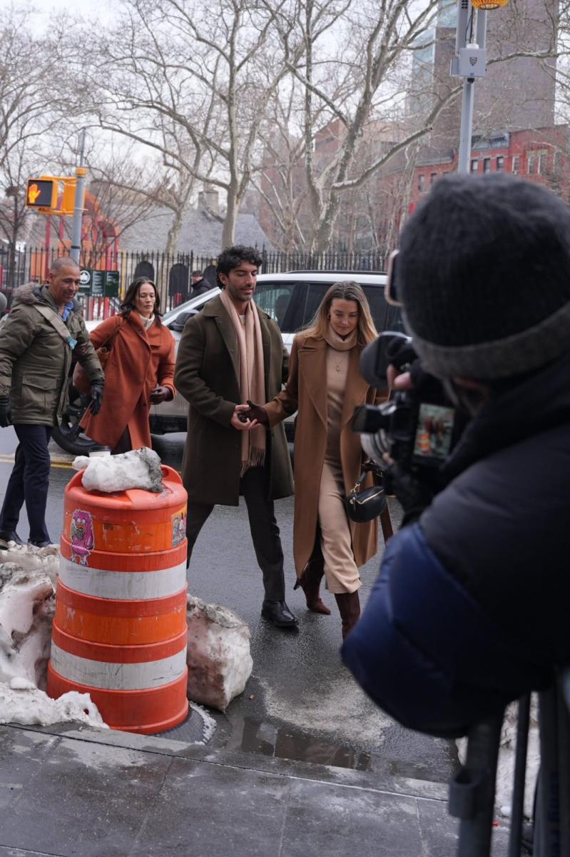 بليك ليفلي Blake Lively - جاستن بالدوني Justin Baldoni - It Ends With Us - قضية بليك ليفلي - نزاع قانوني هوليوود - جلسة تسوية فيدرالية - المحكمة الفيدرالية نيويورك - U.S. District Court for the Southern District of New York - دعوى تحرش جنسي - محاكمة مايو - أخبار هوليوود اليوم - Gregory Doll - PEOPLE Magazine - Emily Baldoni - Lewis Liman - Sarah L. Cave