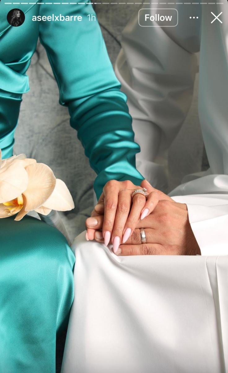 أسيل عبدالله الرويشد تشارك صورة من حفل خطوبتها