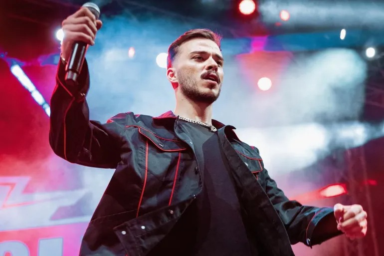 بعد جدل تصريحاته الأخيرة.. سيلاوي يعلن لايف غدا لتوضيح ما حصل معه