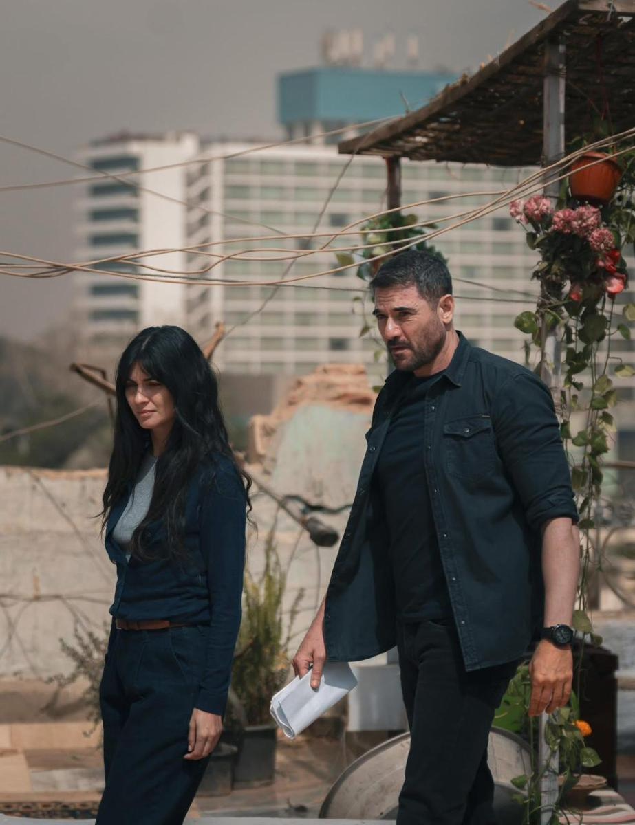 توبا بويوكستون - Tuba Büyüküstün - أحمد عز - AHMAD EZZ - مسلسل الأمير - MBC Shahid - ستيفن هوبكنز - Stephen Hopkins - أمينة خليل - Amina Khalil - سامي الشيخ - Sami Sheikh - كواليس تصوير مسلسل الأمير - صور من كواليس مسلسل الأمير - مسلسل عربي 2027 - أكشن وإثارة عربية - نجوم مصر وتركيا - إنتاج الهيئة العامة للترفيه - ستوديوهات صلة