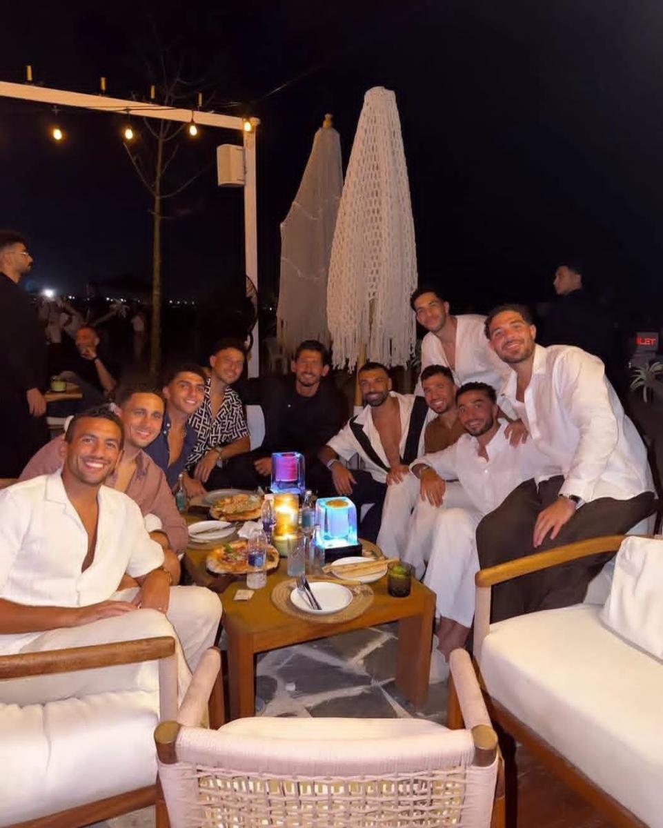 مصطفى شوبير، Mostafa Shobeir، عقد قران مصطفى شوبير، جنى حلمي، Jana Helmy، محمد صلاح، Mohamed Salah، محمود حسن تريزيجيه، Mahmoud Hassan Trezeguet، حمدي فتحي، Hamdi Fathi، محمد عبد المنعم، Mohamed Abdelmonem، أحمد حجازي، Ahmed Hegazi، حمزة علاء، أحمد نبيل كوكا، الأهلي، منتخب مصر، الساحل الشمالي، هنا مصر، حفل زفاف مصطفى شوبير، أخبار محمد صلاح، أخبار الأهلي