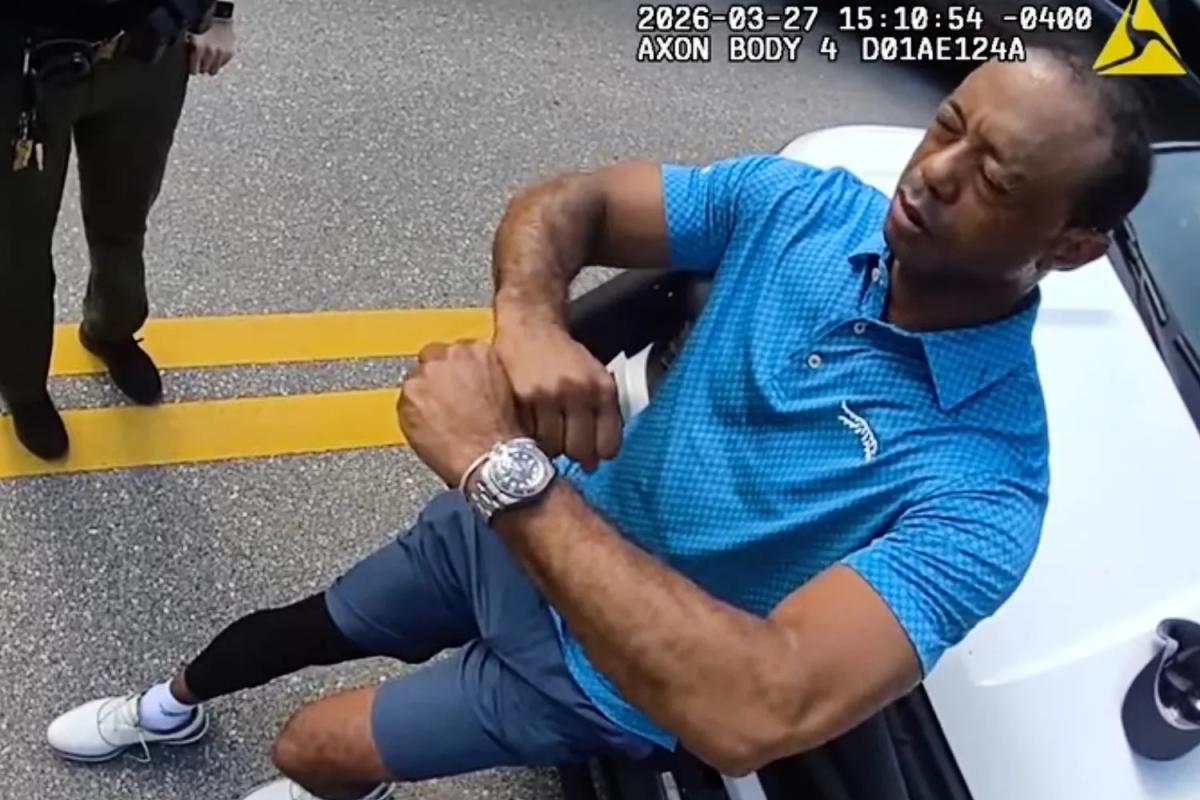 تايغر وودز - Tiger Woods bodycam footage - فيديو توقيف Tiger Woods - Tiger Woods DUI arrest video - تفاصيل حادث تايغر وودز - Norco hydrocodone Tiger Woods - مغادرة تايغر وودز للعلاج خارج الولايات المتحدة - Martin County Sheriff Tiger Woods - WPBF Tiger Woods video - قضية تايغر وودز 2026