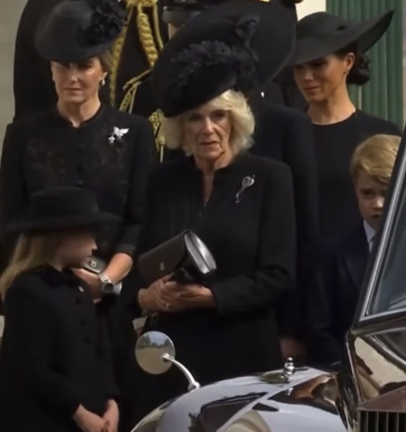 ميغان ماركل في جنازة الملكة 