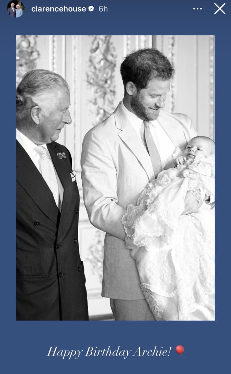 العائلة الملكية تحتفل بعيد ميلاد ابن هاري وميغان 