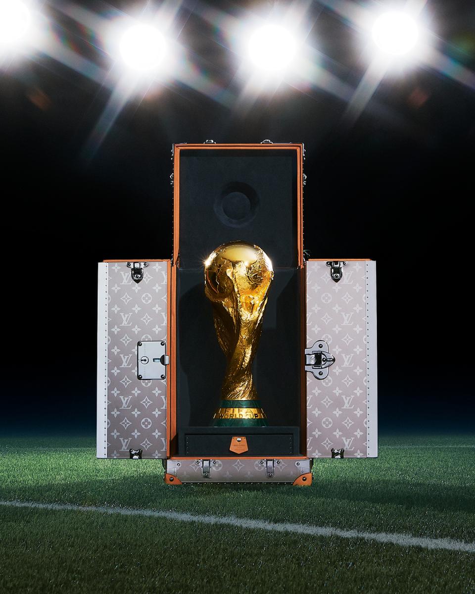 حقيبة كأس العالم الخاصة من لوي فيتون - تويتر