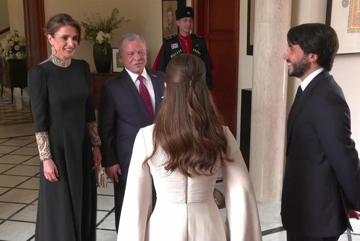 الملكة رانيا العبدالله بفستان من ديور