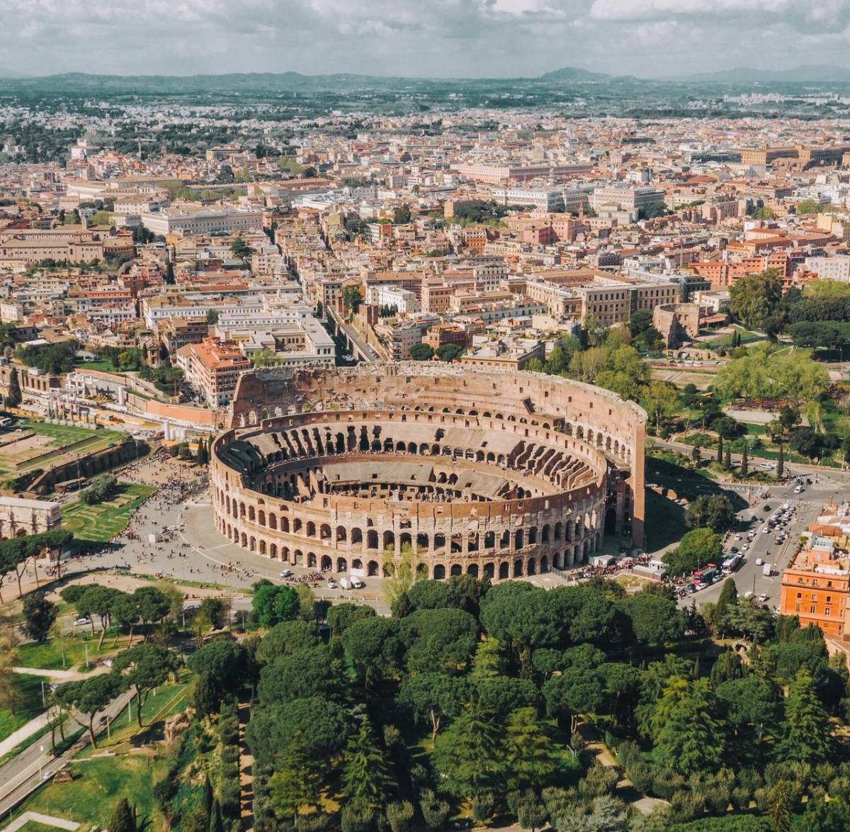 الكولوسيوم في روما
