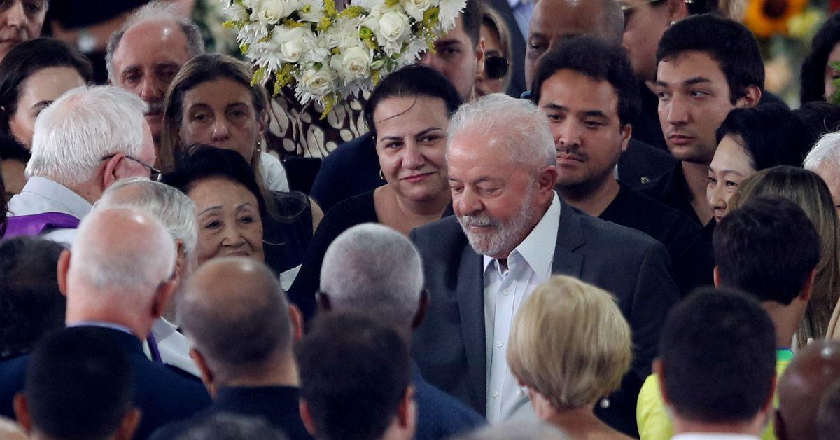 حضور الرئيس البرازيلي لإلقاء التحية على بيليه - تويتر