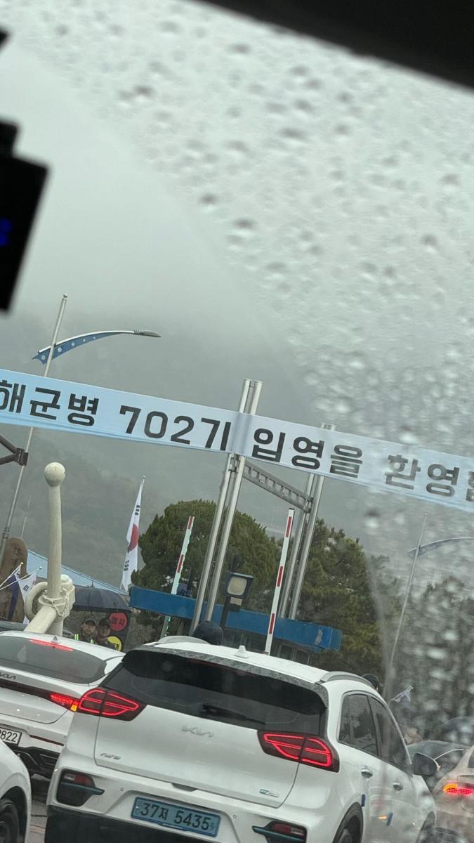 أعضاء NCT يودعون Taeyong قبل التحاقه في الجيش