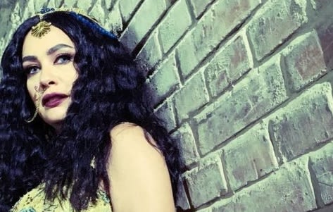  لوليا  تصوير الفنانة نيلي كريم. الصورة من @HendSabry