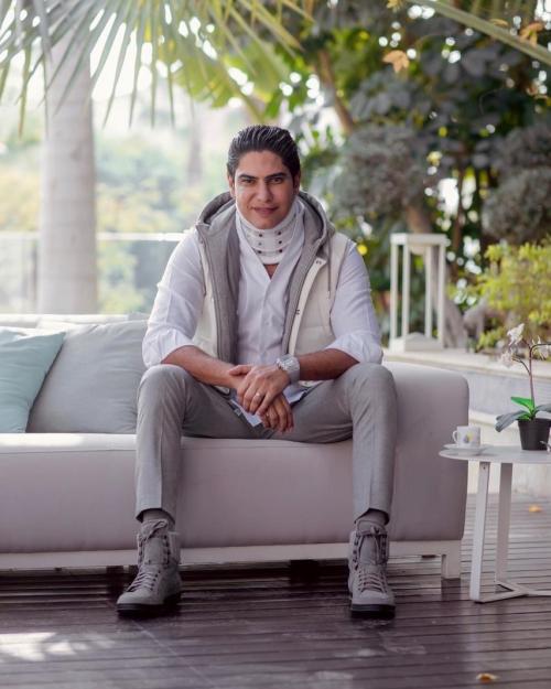 أحمد أبوهشيمة يكشف "ربنا إختبرني في بداية العام الجديد بشوية تعب في غضروف الرقبة"