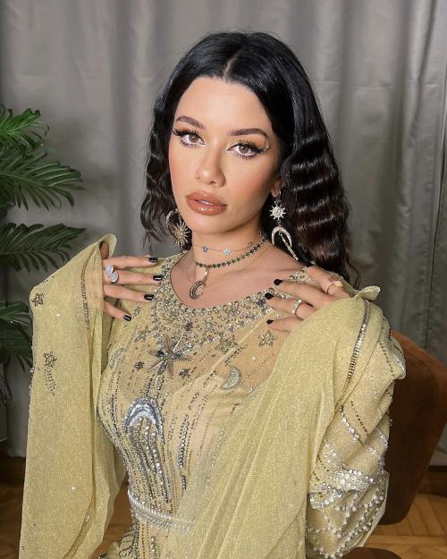 سينتيا خليفة