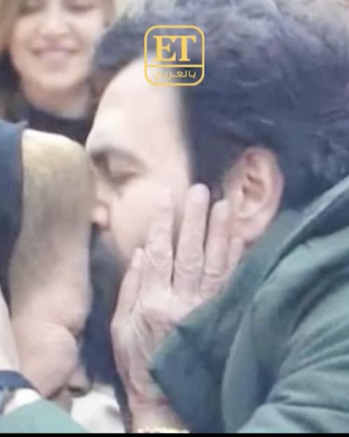 منى واصف تحبس دموعها