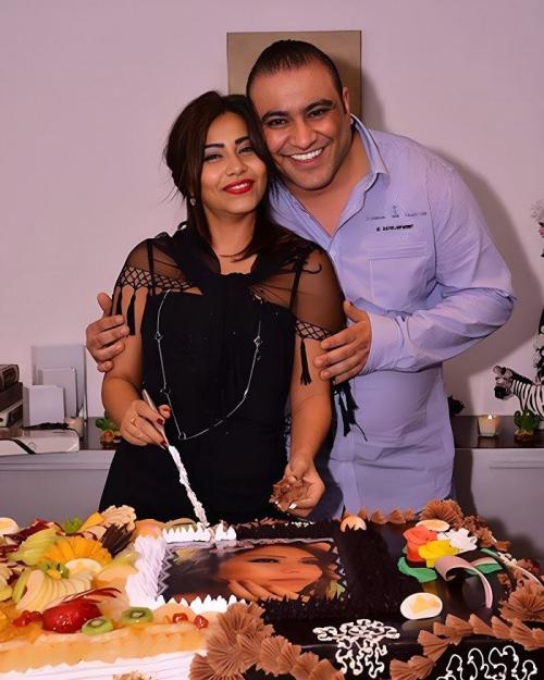 شيرين عبدالوهاب وشقيقها