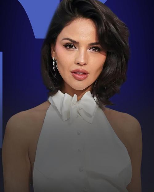 إيزا غونزاليس - صورة معدلة