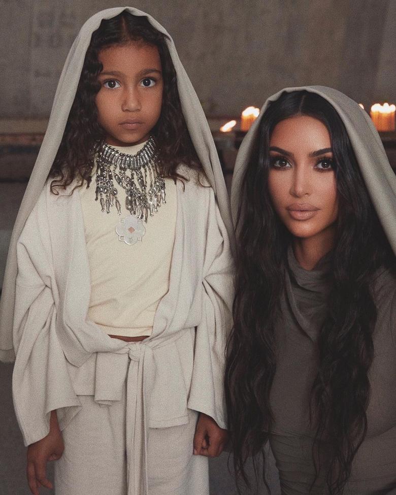 كيم كارداشيان برحلة دينية في أرمينيا -انستغرام @kimkardashian