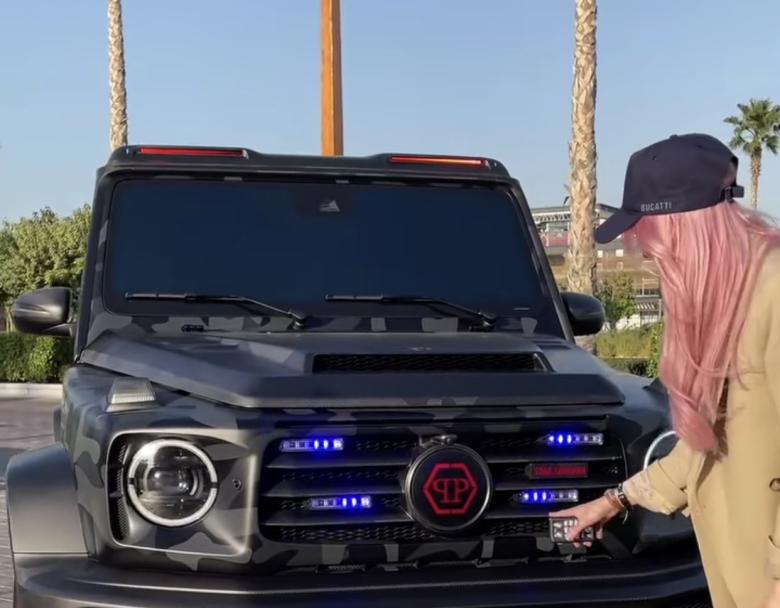 Supercar Blondie تكشف عن خصائص سيارة Philipp Plein G Wagon